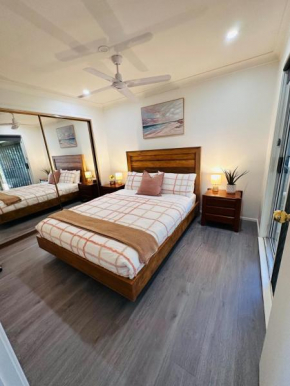 The Urban Cozy Cottage - 5 Mins to Parramatta or Westmead Hospital or WSU